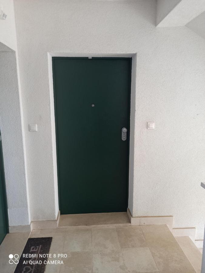 Studio Apartman Labrador โวดีเซ ภายนอก รูปภาพ