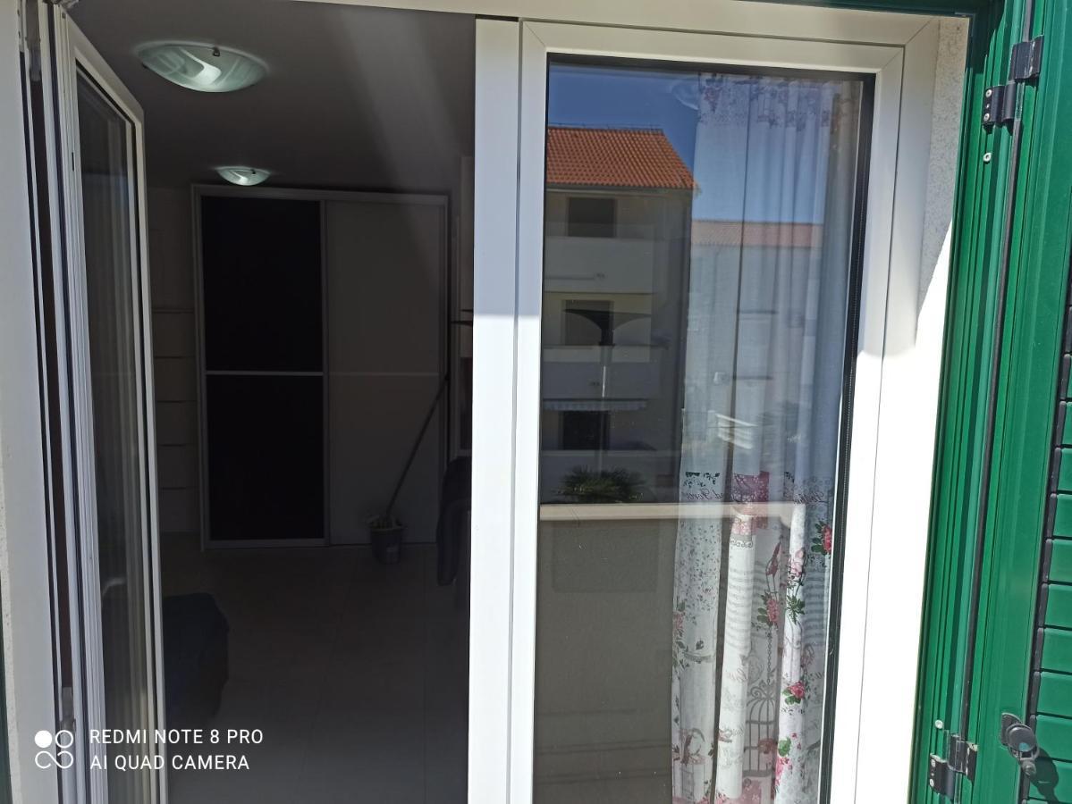 Studio Apartman Labrador โวดีเซ ภายนอก รูปภาพ