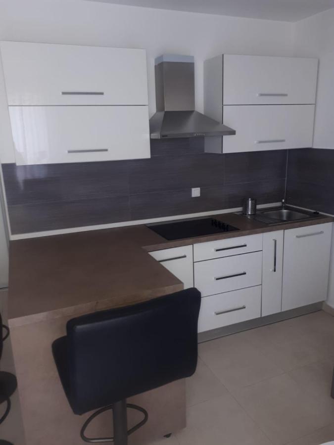 Studio Apartman Labrador โวดีเซ ภายนอก รูปภาพ